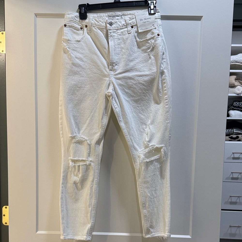 Abercrombie & Fitch White Distressed Skinny Jeans